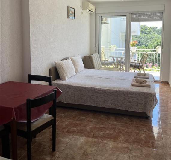 Apartmani Neda Bane Петровац Экстерьер фото