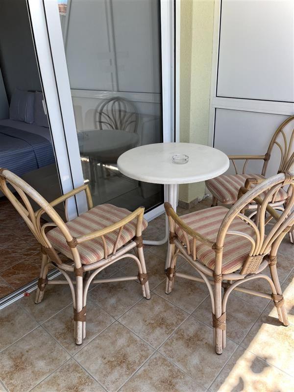 Apartmani Neda Bane Петровац Экстерьер фото