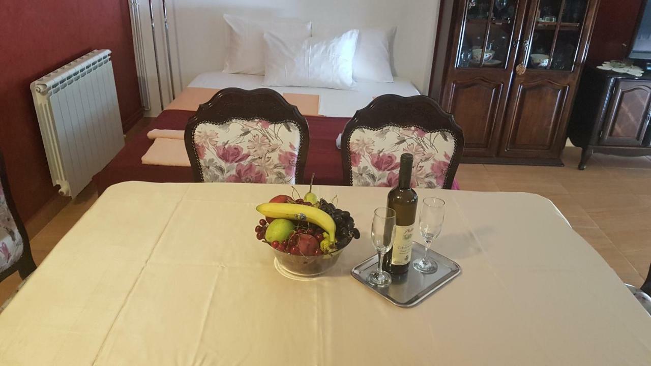 Apartmani Neda Bane Петровац Экстерьер фото