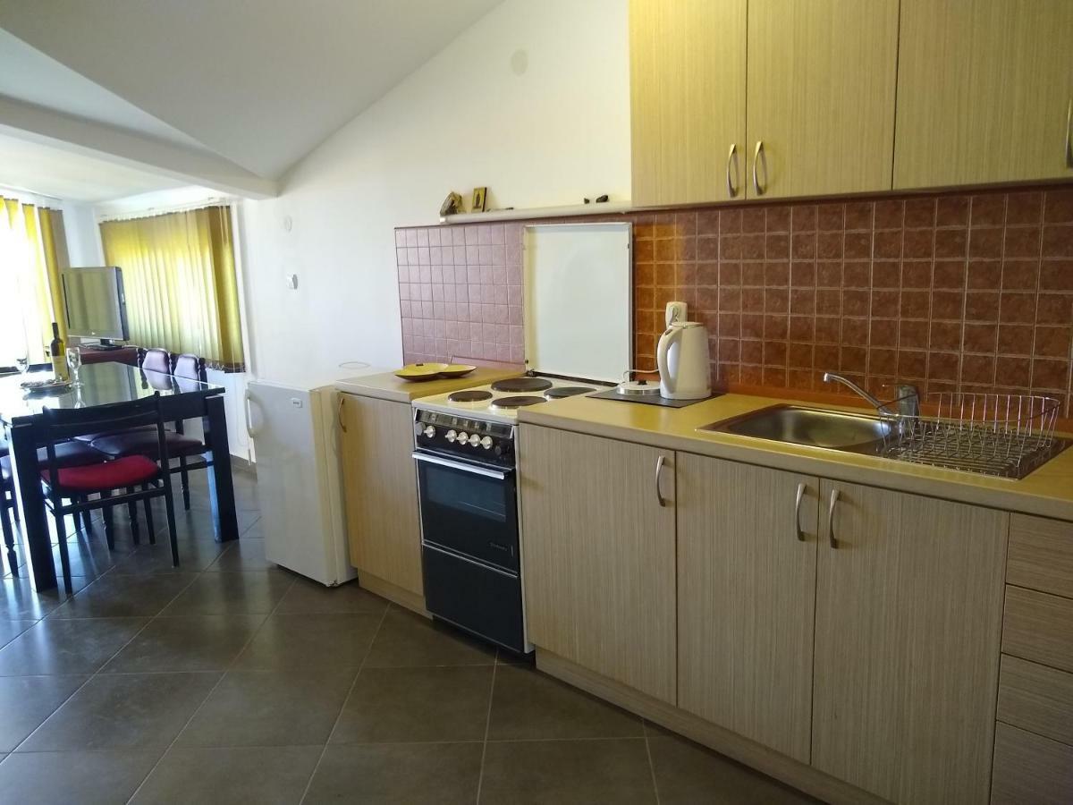 Apartmani Neda Bane Петровац Экстерьер фото