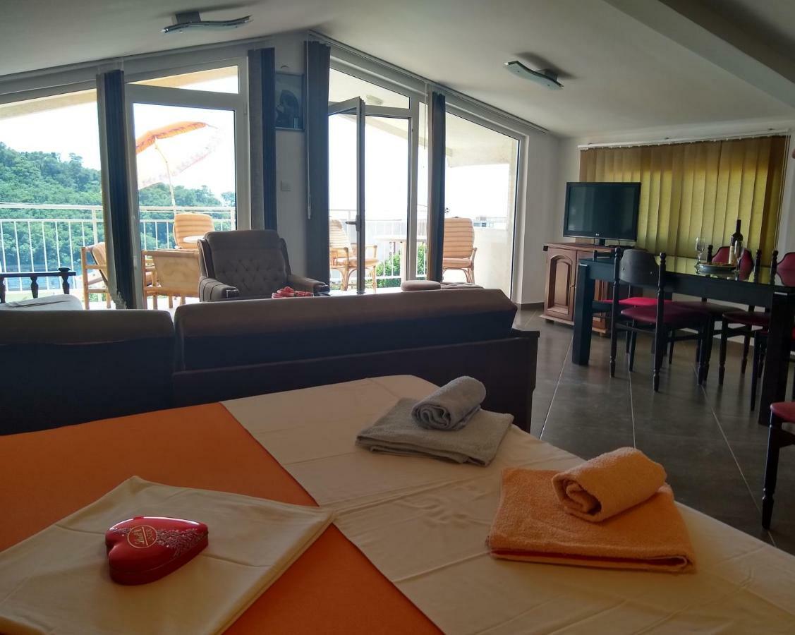 Apartmani Neda Bane Петровац Экстерьер фото